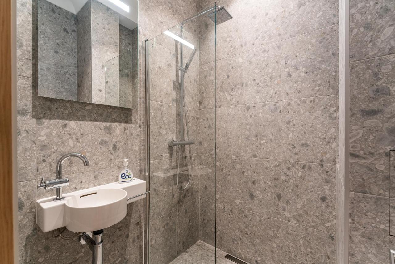 Smart Park View Studio In Heart Of Riga 5 Min To Old Town ภายนอก รูปภาพ