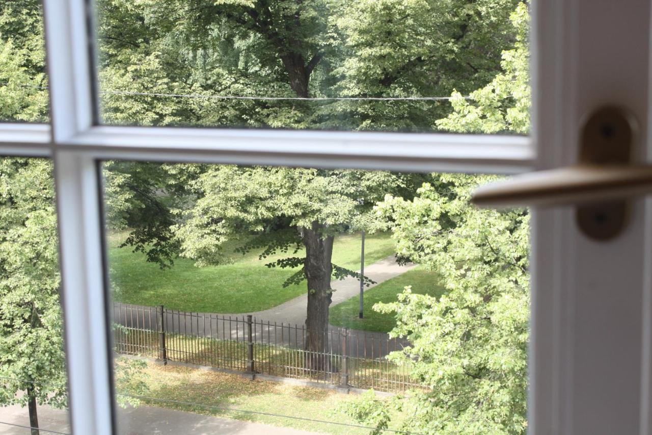Smart Park View Studio In Heart Of Riga 5 Min To Old Town ภายนอก รูปภาพ